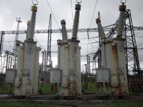 Выключатель У-220 до ремонта.JPG